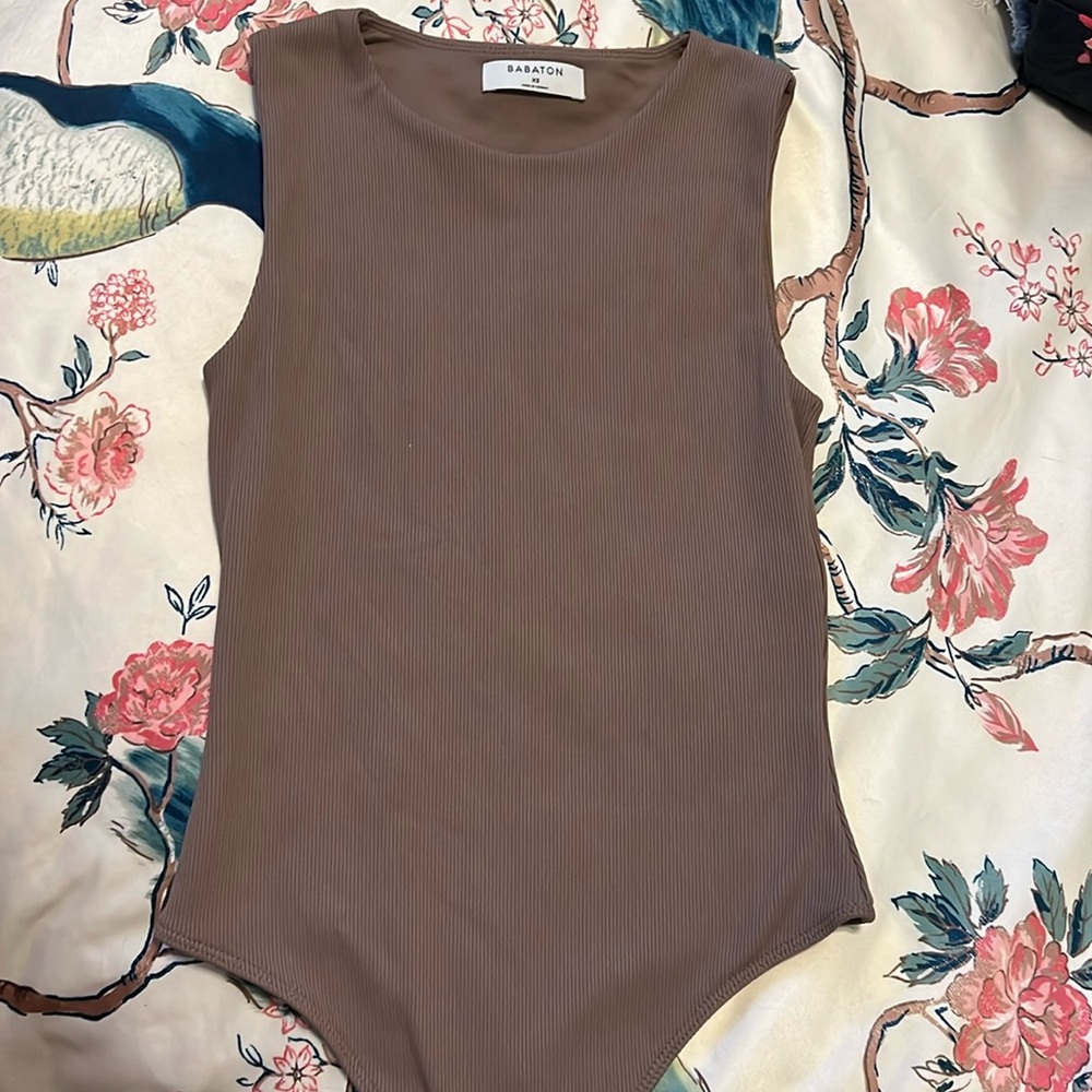 Bodysuit Babaton tan